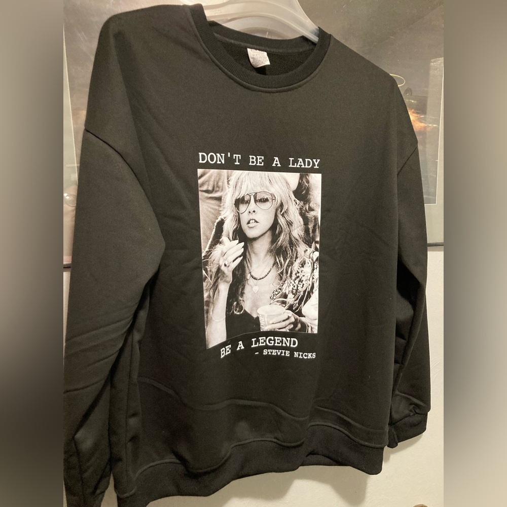 Black sweatshirt women’s 2XL